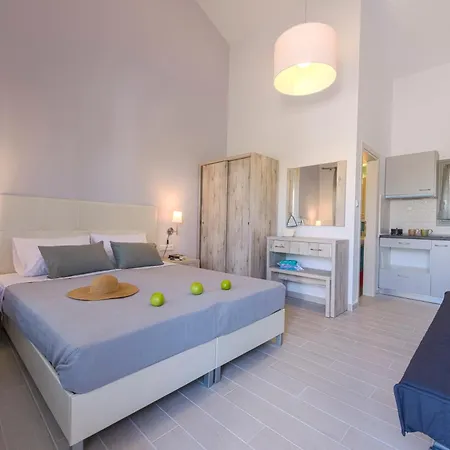 Terra Di Olive Thassos Potos