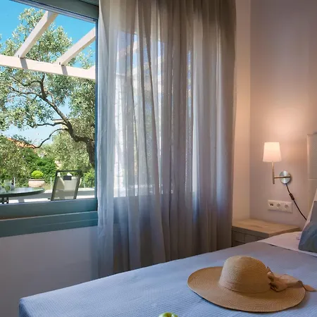 Terra Di Olive Thassos 3*